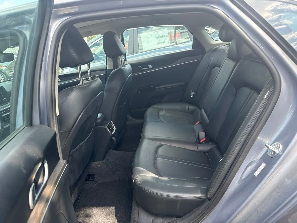 Used 2021 Silver Kia EX image 6