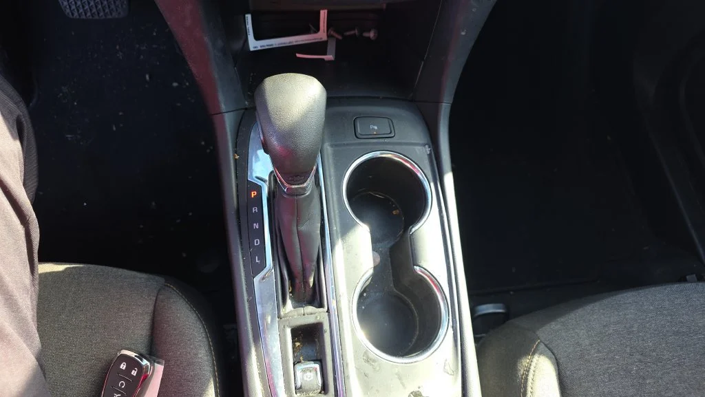 Used 2024 Lakeshore Blue Metallic Chevrolet LT image 28