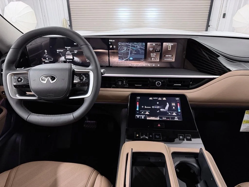 New 2027 RADIANT WHITE INFINITI Luxe 2WD image 14