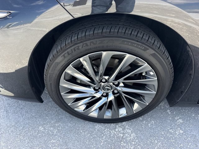Certified Used 2025 Black Lexus 350 Luxury image 10