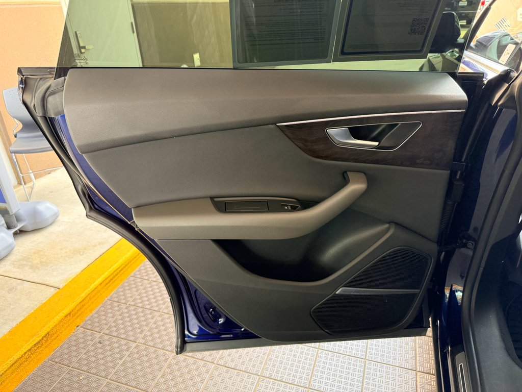 Used 2021 Navarra Blue Metallic Audi Premium Plus image 26