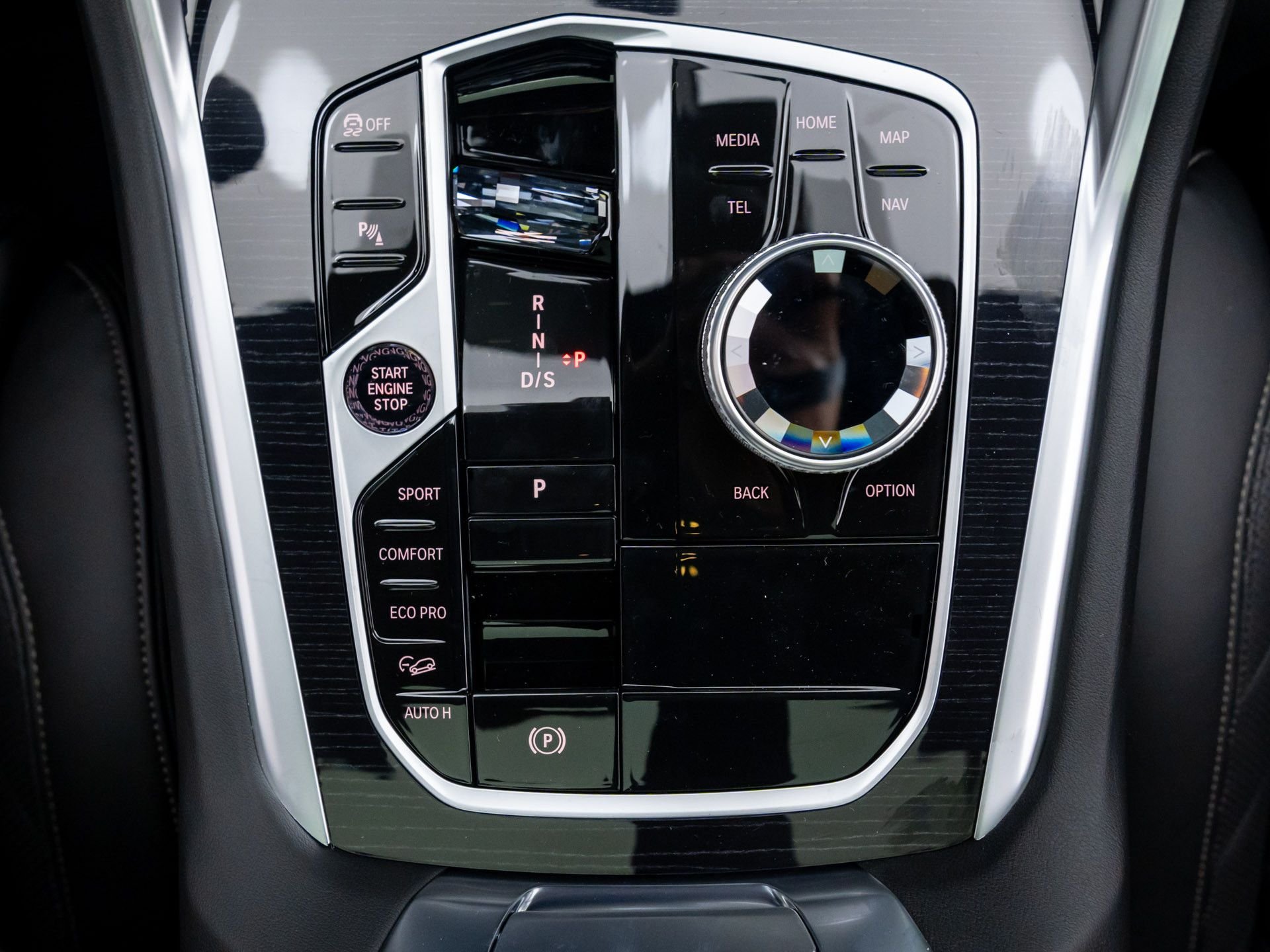 New 2026 Skyscraper Grey Metallic BMW xDrive40i image 22