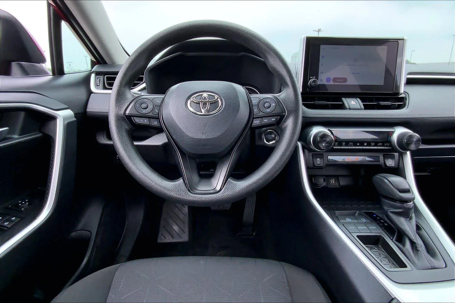 Used 2025 Ruby Flare Pearl Toyota XLE image 6