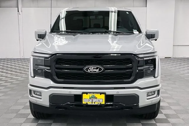 Used 2024 Avalanche Ford Lariat image 4