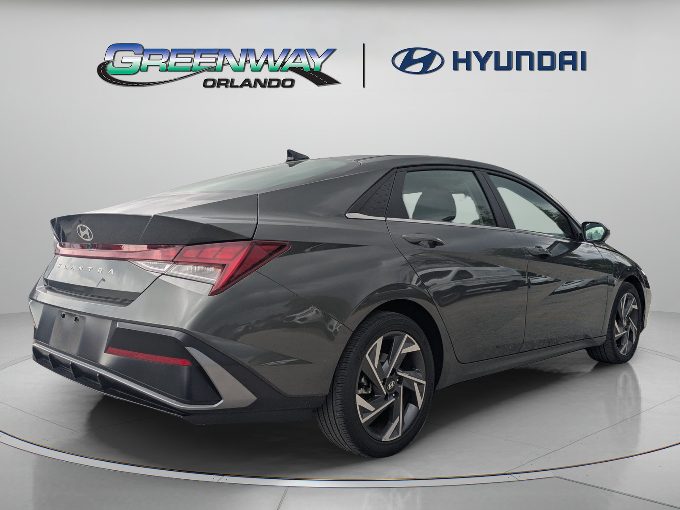 2024 Hyundai Elantra SEL - Photo 7