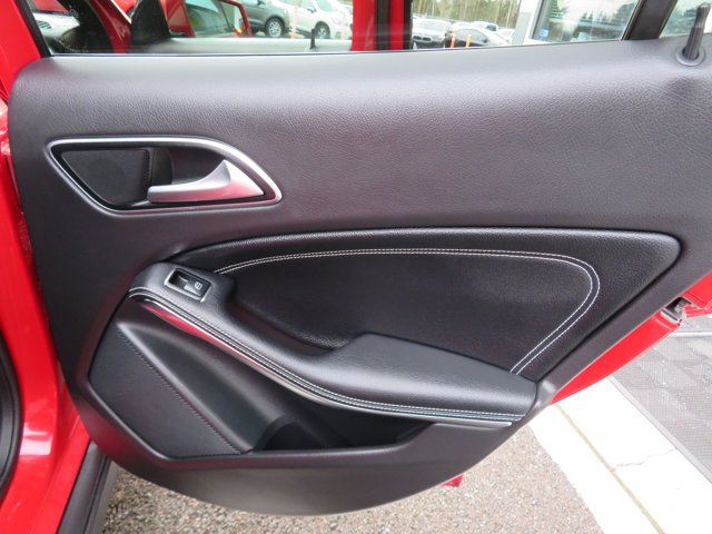 Used 2020 Jupiter Red Mercedes-Benz GLA 250 image 9