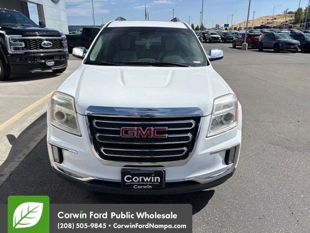 Used 2017 White GMC SLT image 2
