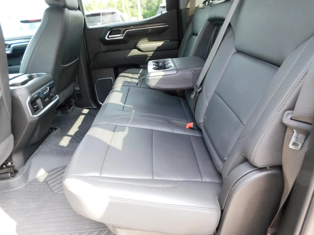 Used 2023 Silver Chevrolet 4WD CREW CAB 147 in LTZ image 26