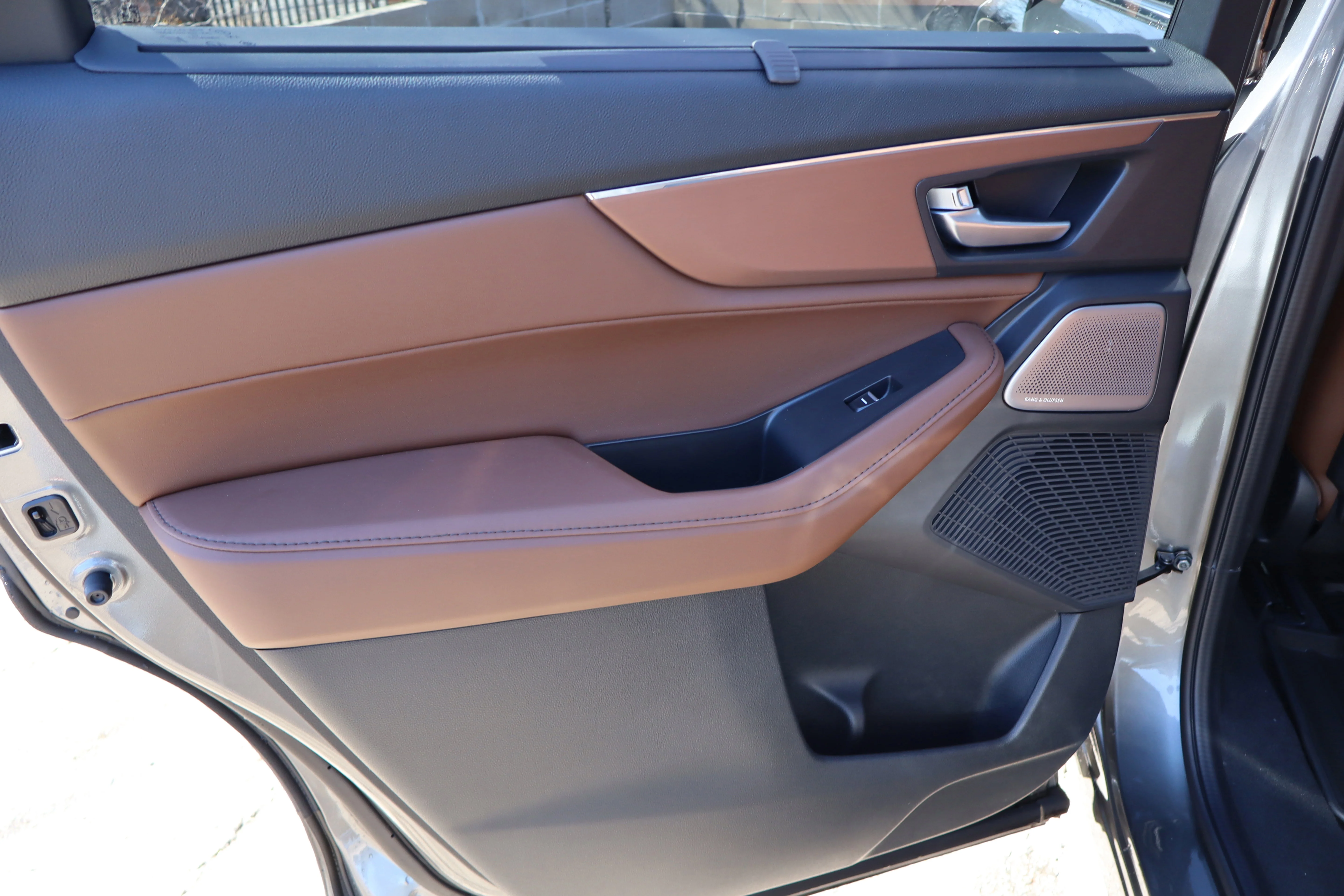 New 2026 Liquid Carbon Metallic Acura w/Technology Package image 28