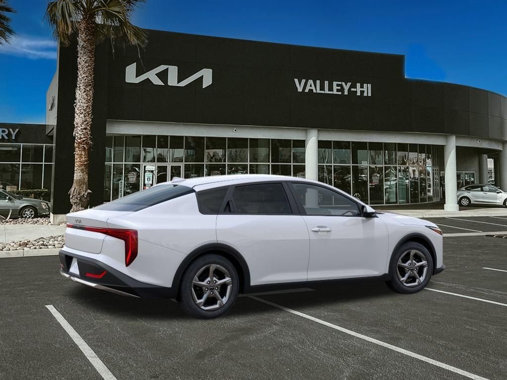 New 2026 Snow White Pearl Kia LXS image 6