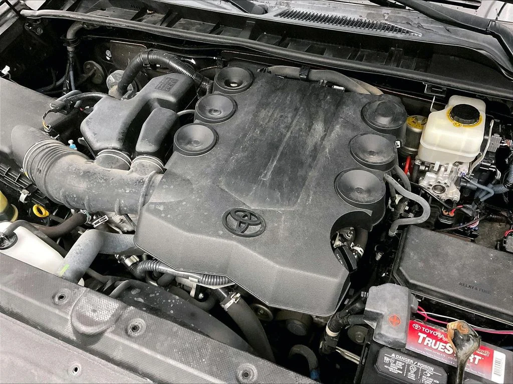 Used 2015 Black Toyota Limited image 39