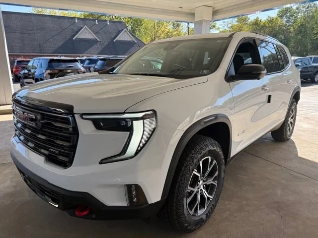 2026 GMC Acadia AT4 AWD's photo