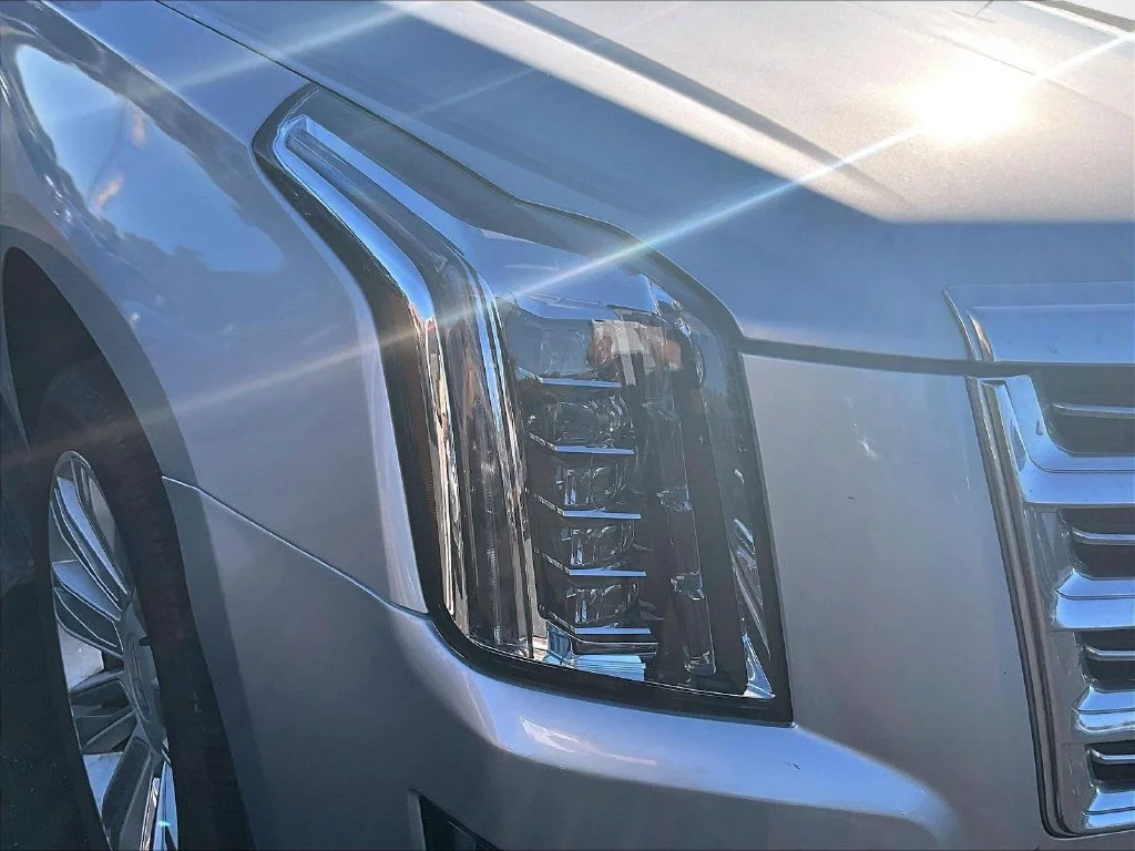 Used 2018 Silver Cadillac Platinum Edition image 28
