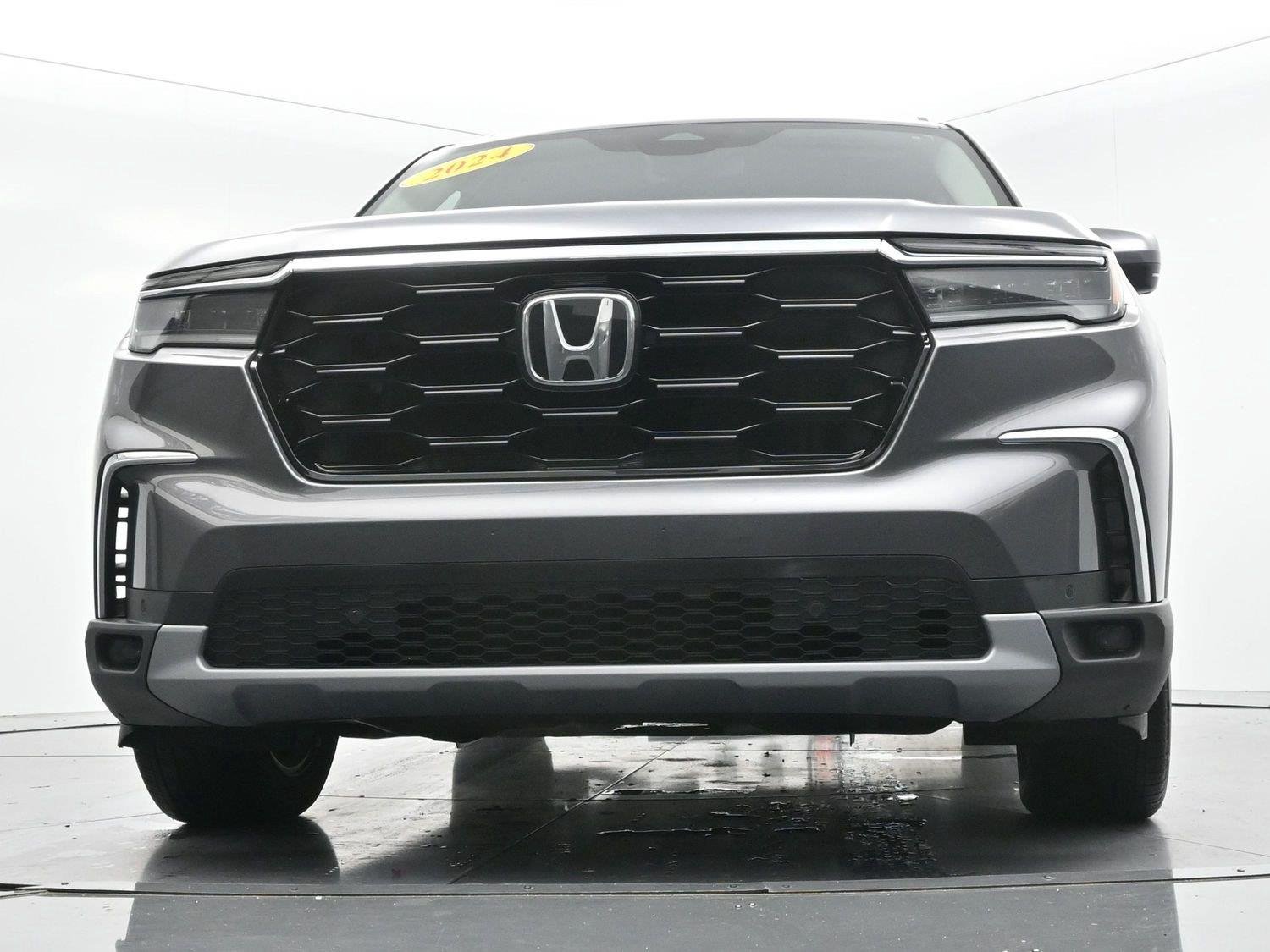 Used 2024 Gray Honda Touring image 51