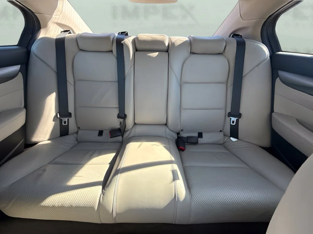 Used 2012  Acura SH-AWD image 11