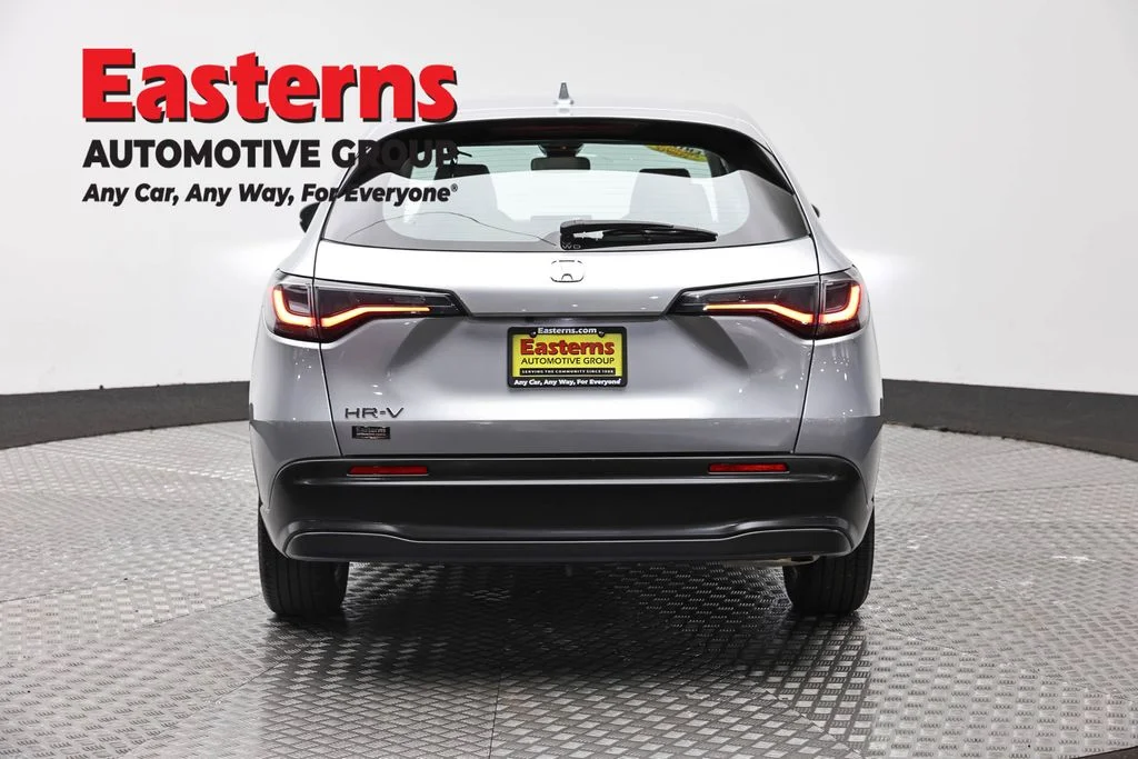 Used 2025 Silver Honda LX image 6