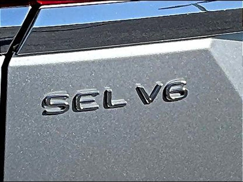 Used 2021 Silver Volkswagen SEL image 27