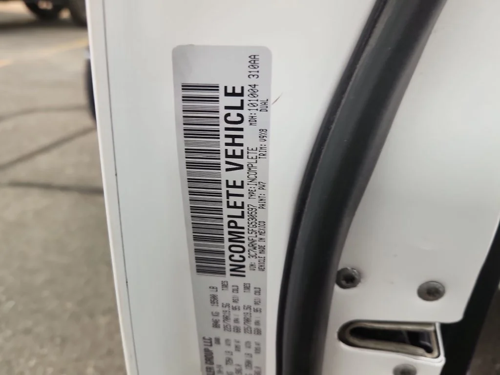 Used 2015 White Ram Tradesman image 20