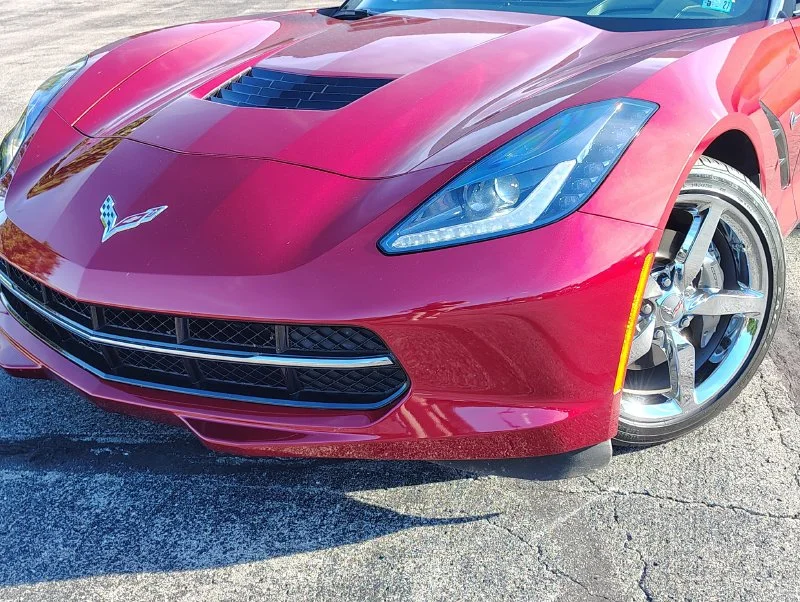 Used 2015 Red Chevrolet Stingray image 2