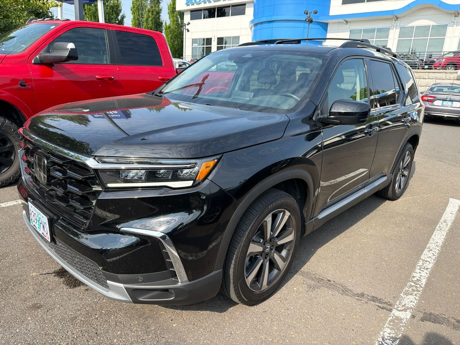 Used 2025 Honda Pilot Touring 4D Sport Utility #W3955 | Beaverton