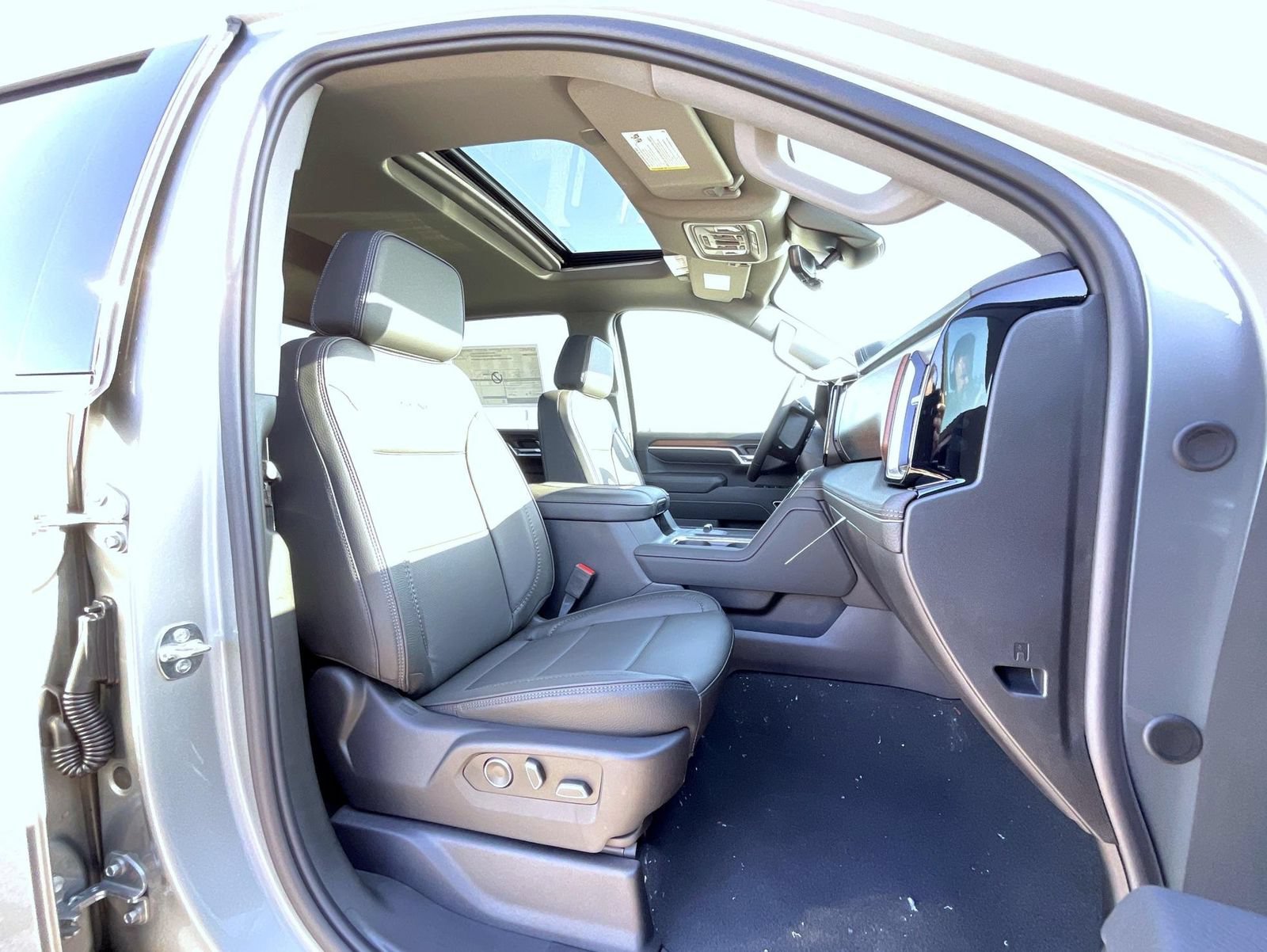 2026 GMC Sierra 2500HD Denali - Photo 15