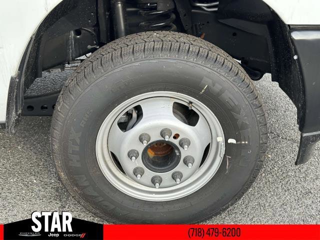 New 2024 Bright White Clear-Coat Exterior Paint RAM Tradesman image 14