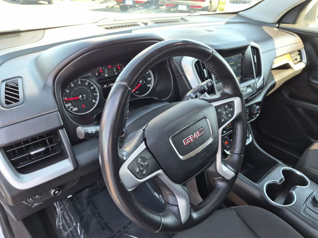 Used 2018 White GMC SLE image 14