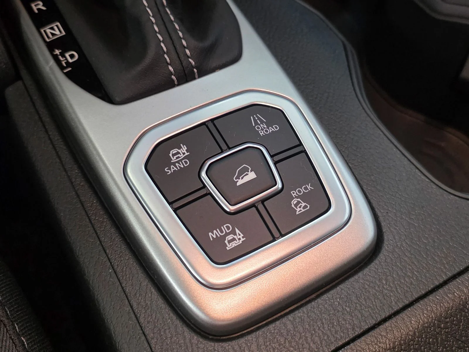 2026 Nissan Frontier SV - Photo 29