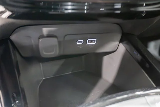 New 2026 Summit White Chevrolet LT image 22