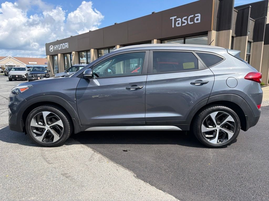 Used 2017 Gray Hyundai Sport image 8