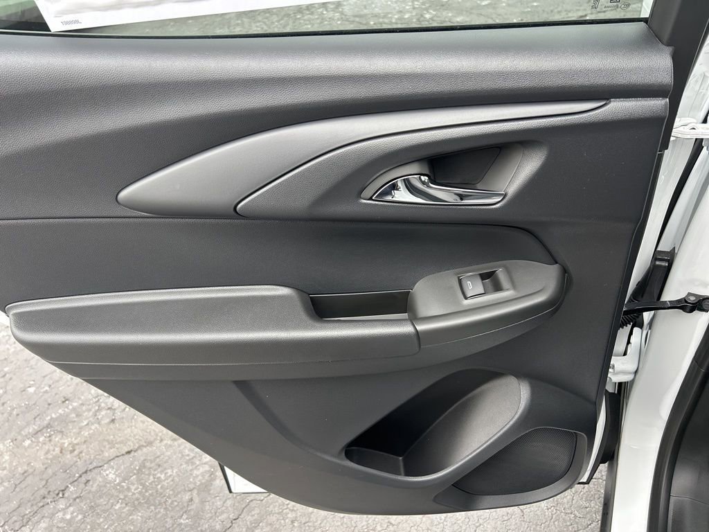 New 2026 Summit White Chevrolet LT image 36