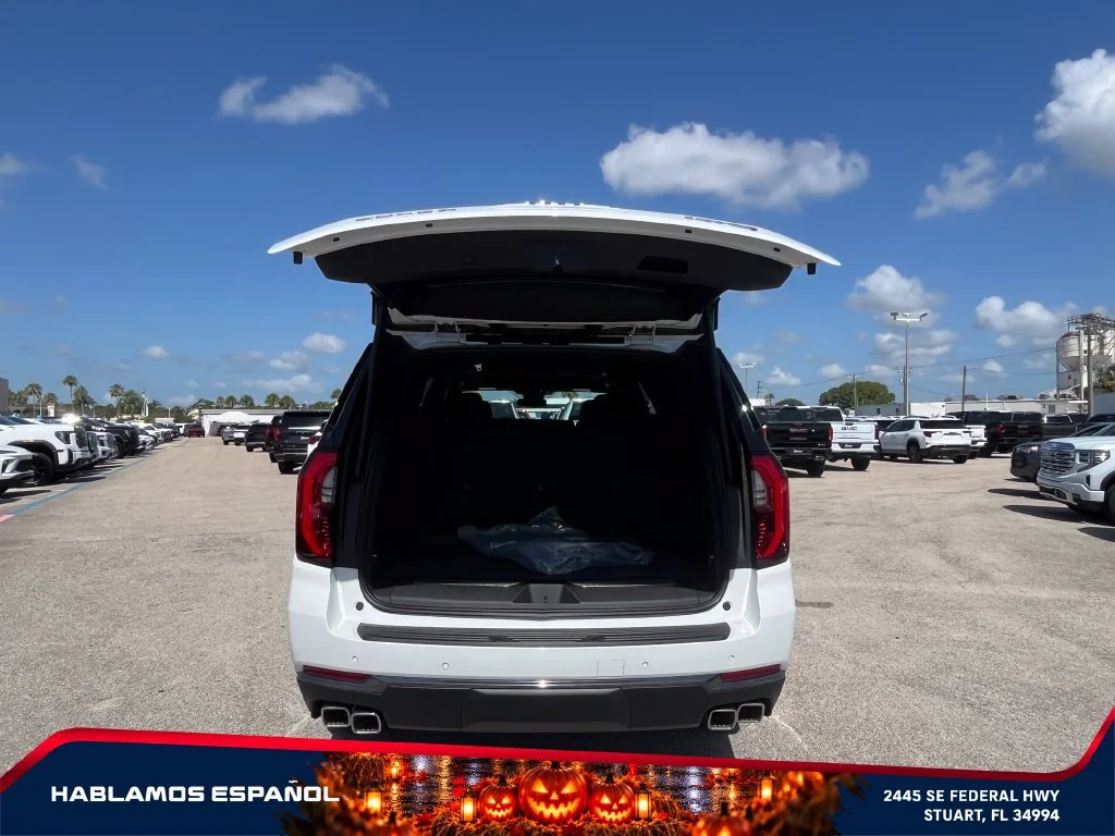 New 2026 Summit White GMC AT4 image 17