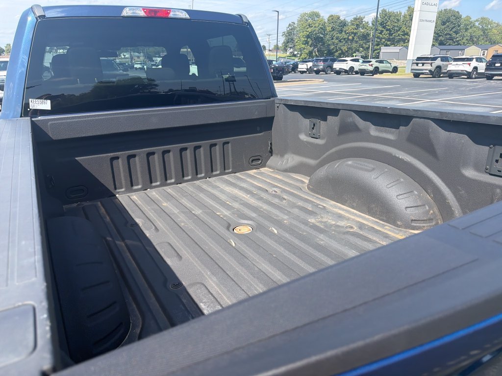 Used 2019 Blue Ford XLT image 9