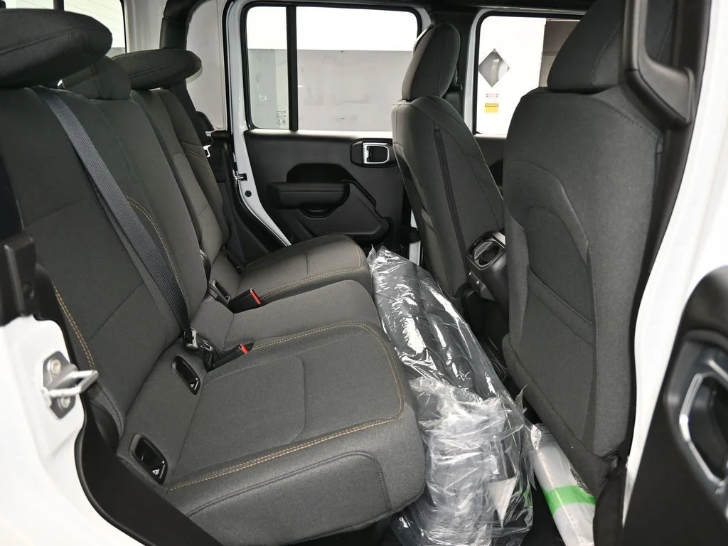 New 2026 Bright White Clear-Coat Exterior Paint Jeep Sport image 33