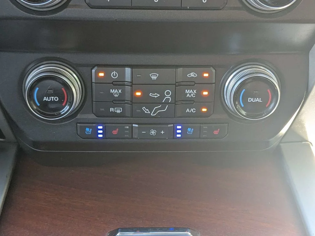 Used 2021 Red Ford King Ranch image 21