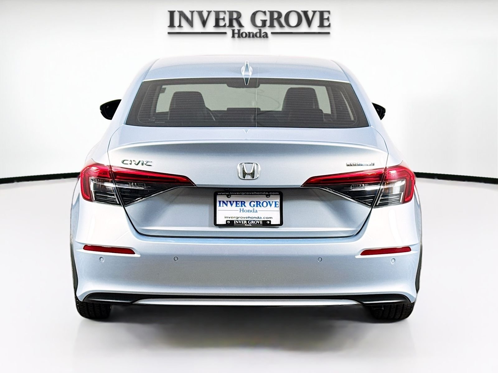 Used 2023 Morning Mist Metallic Honda Touring image 6