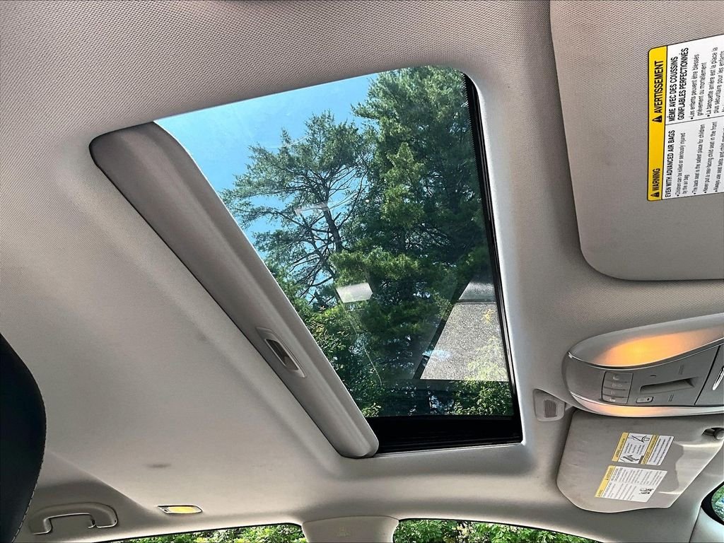 Used 2020 Hermosa Blue INFINITI LUXE image 23