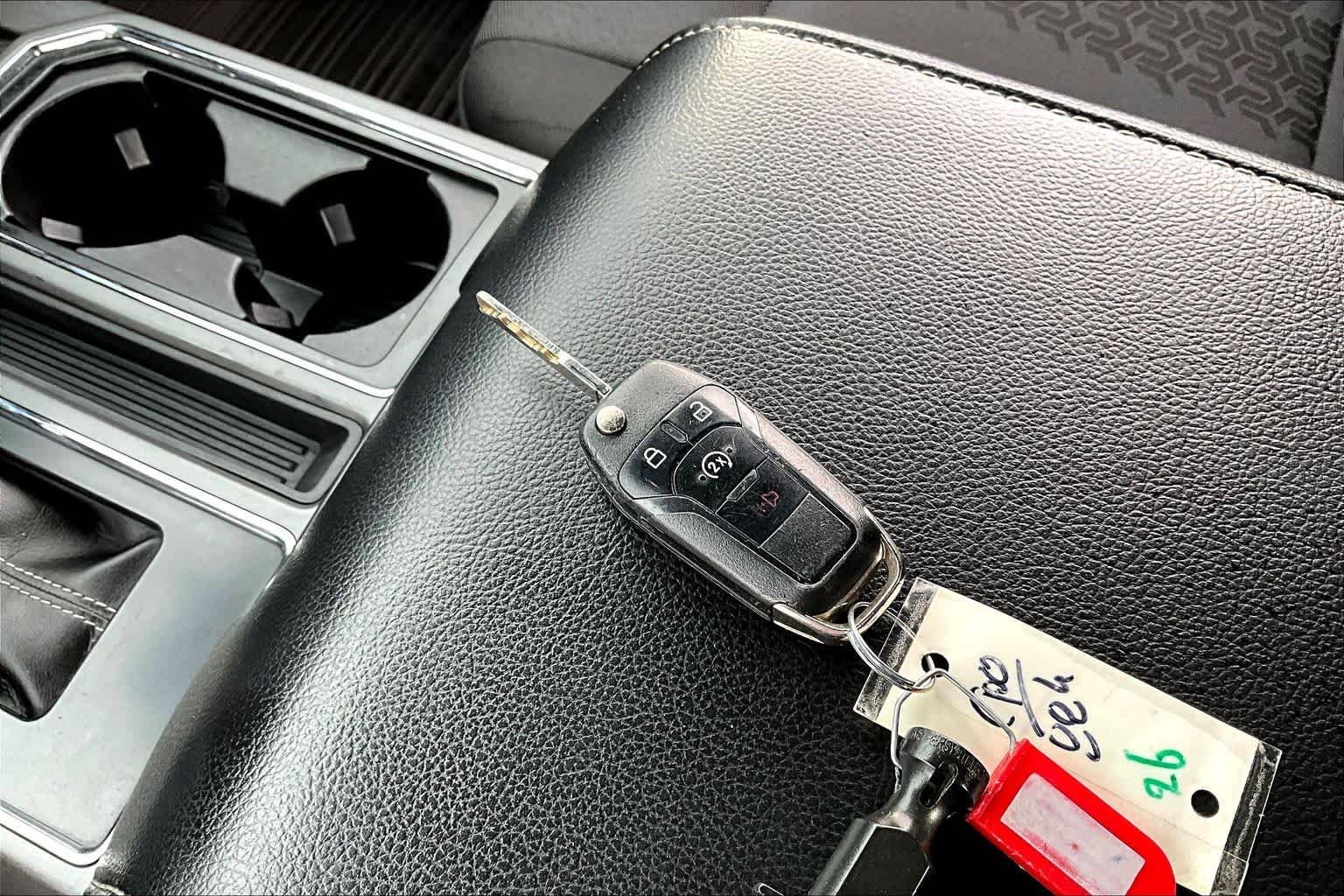 Used 2019 Magnetic Ford XLT image 17