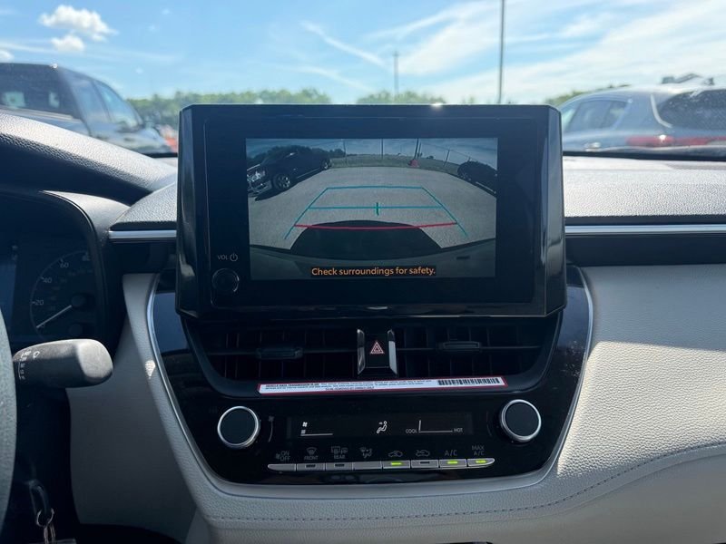 Used 2023 Silver Toyota L image 14