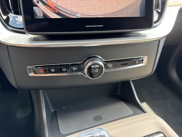 2026 Volvo XC90 Core - Photo 17