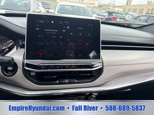 Used 2024 White Jeep Limited image 22