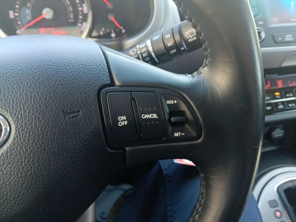 Used 2015 Black Cherry Kia EX image 20