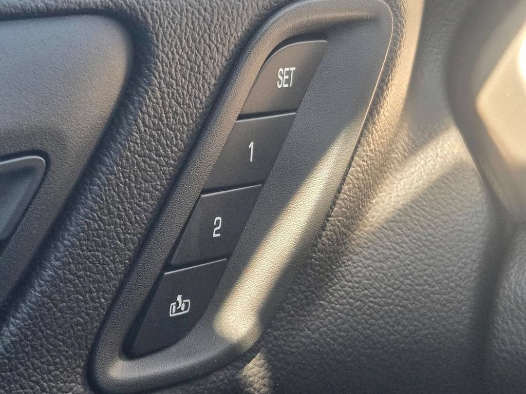 2023 GMC Acadia Denali - Photo 23