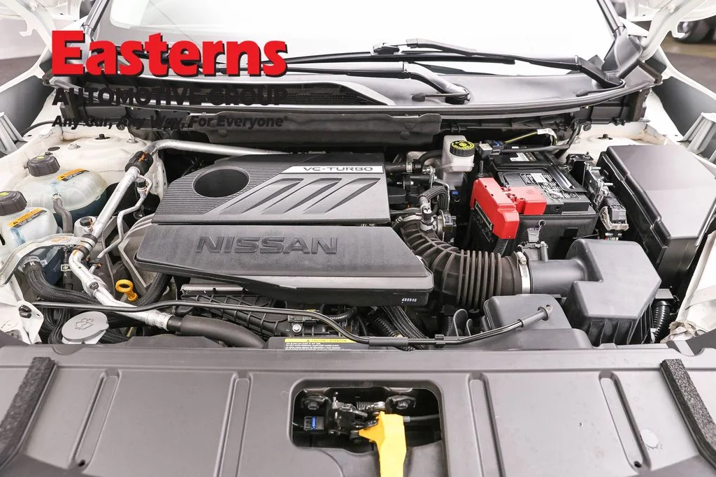 Used 2023 White Nissan S image 7