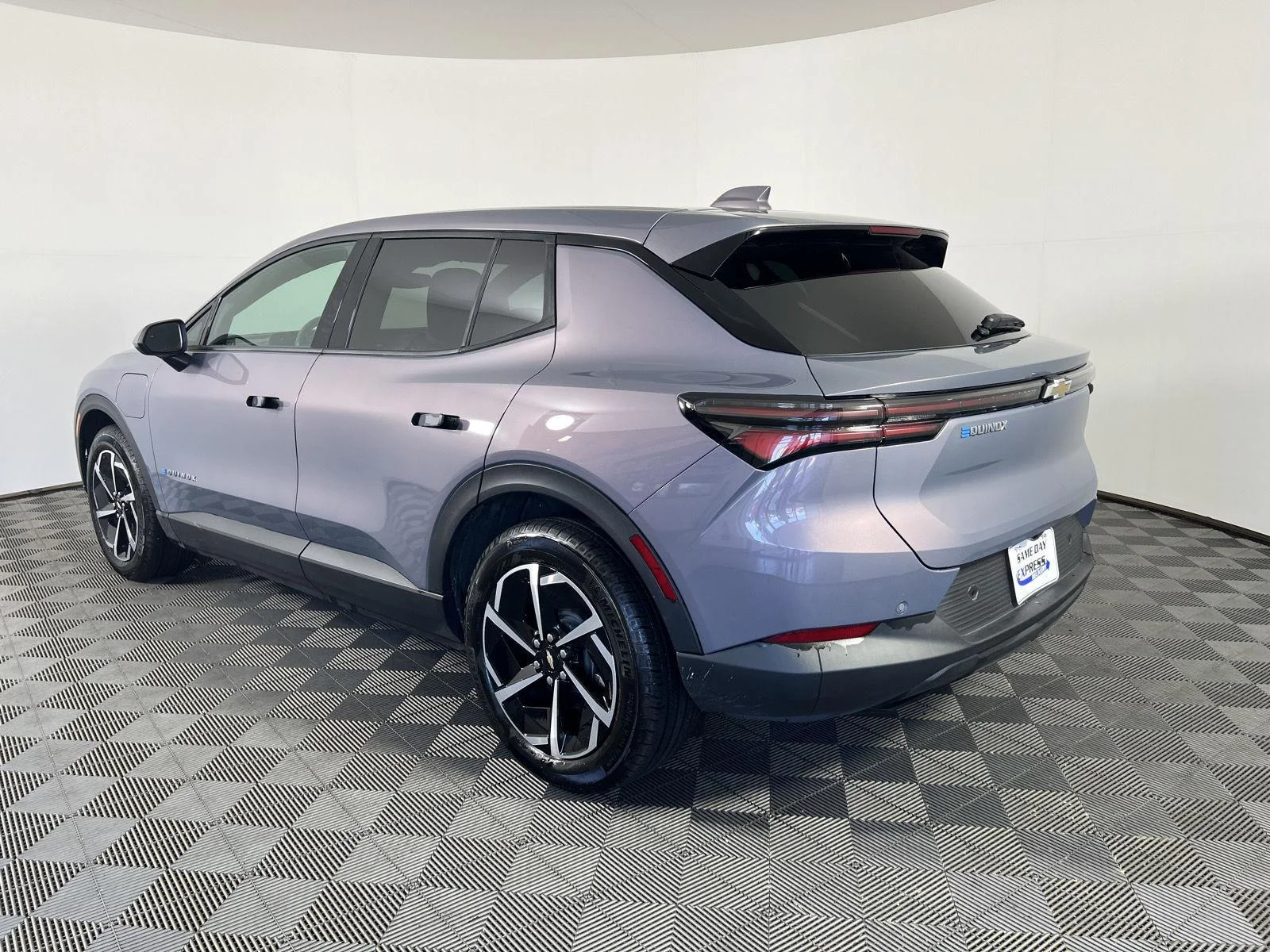 New 2026 Galaxy Gray Metallic Chevrolet LT image 25