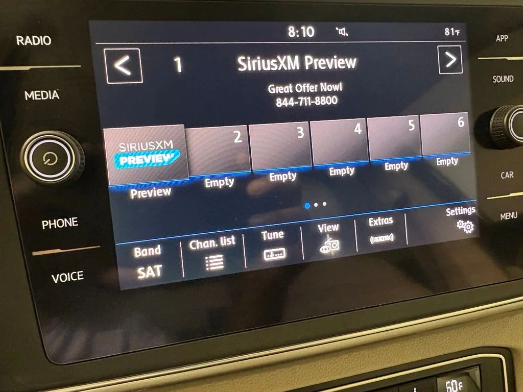 Used 2019 Black Volkswagen 3.6L V6 SE image 32