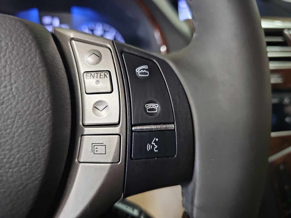 Used 2015 Red Lexus 350 image 21