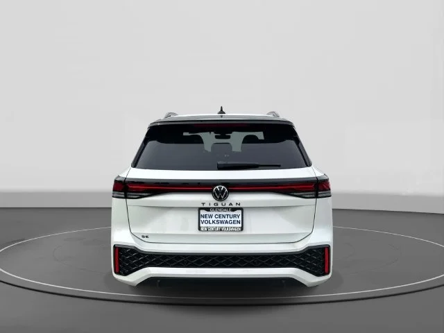 2026 Volkswagen Tiguan photo 4