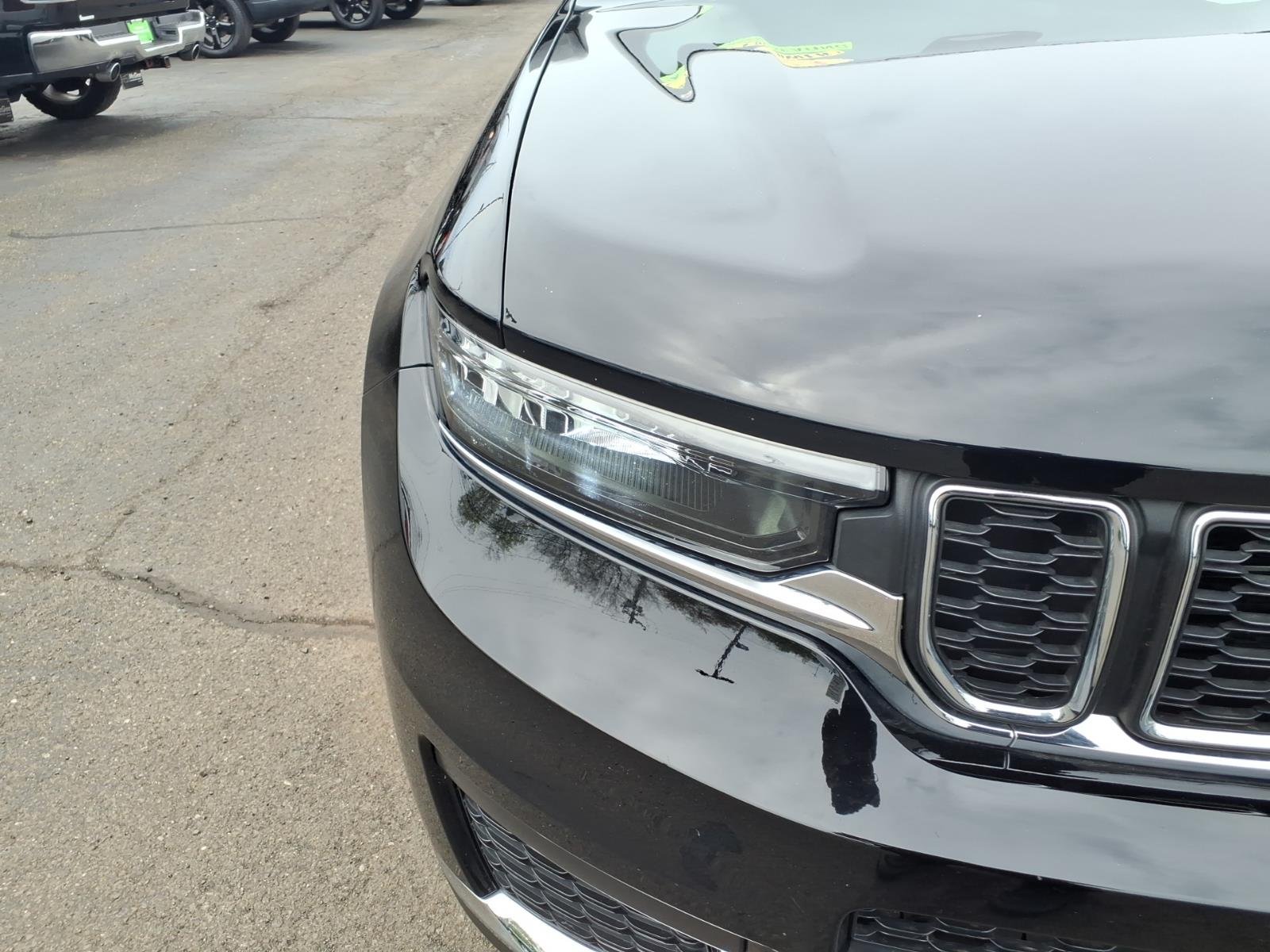 Used 2023 Black Jeep Laredo image 22
