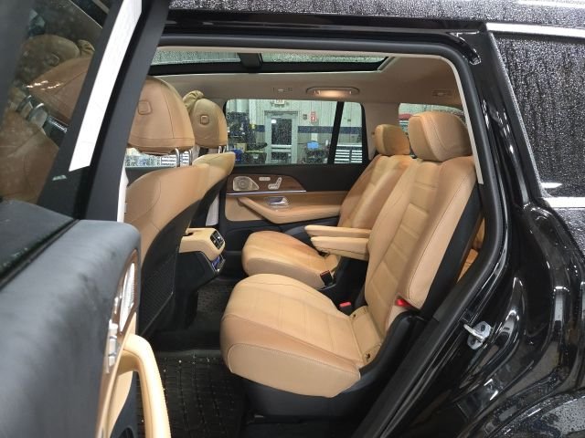 Used 2026 Black Mercedes-Benz GLS 450 image 7